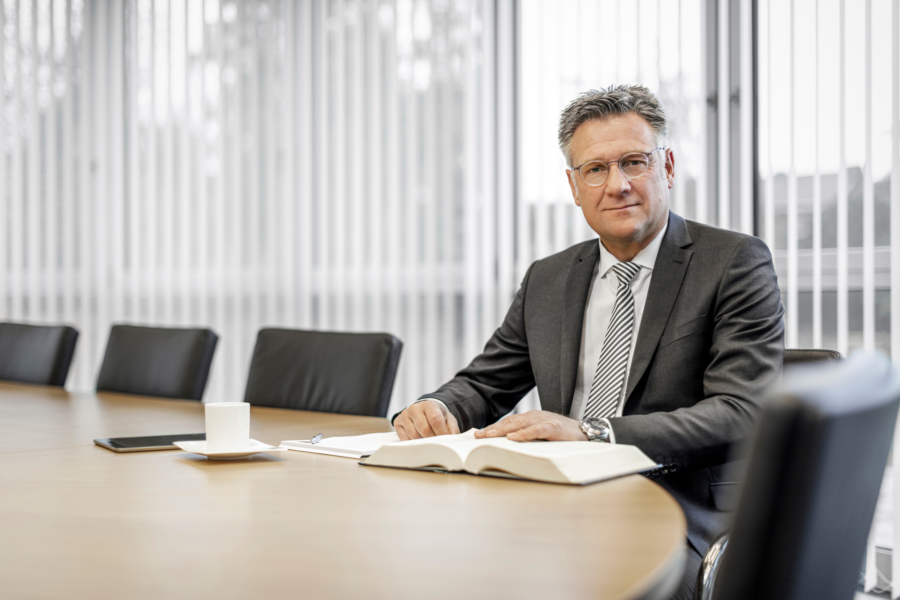 Dr. Reinhard Lethert